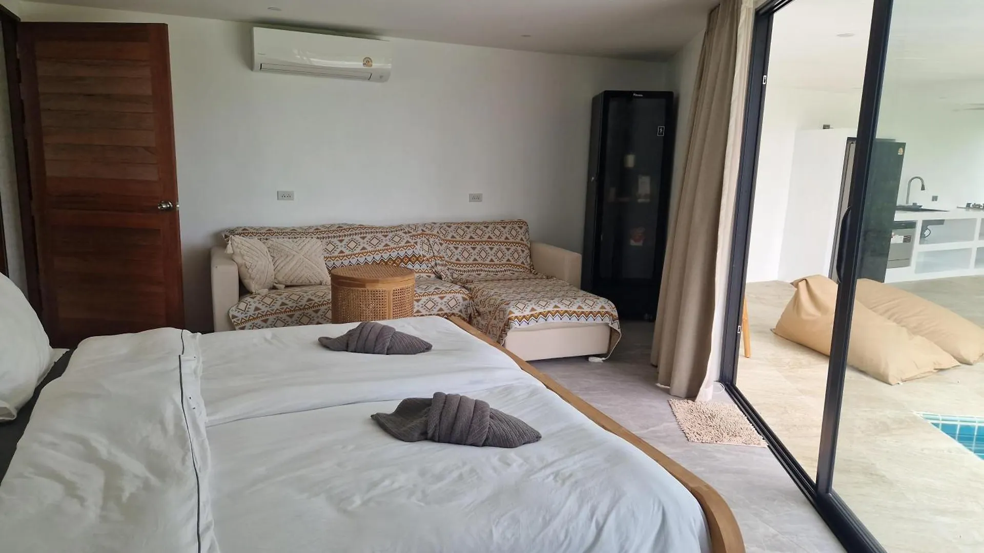 Luxury Manao Poolvilla With Seaview Ko Lanta Villa
